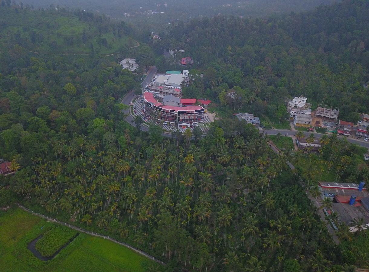 Wayanad Royal Crown Ξενοδοχείο Kalpetta Εξωτερικό φωτογραφία